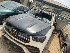Gle 2022 Windscreen Glass Available We Deliver Install