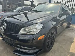Mercedes-Benz C300 2012 Black