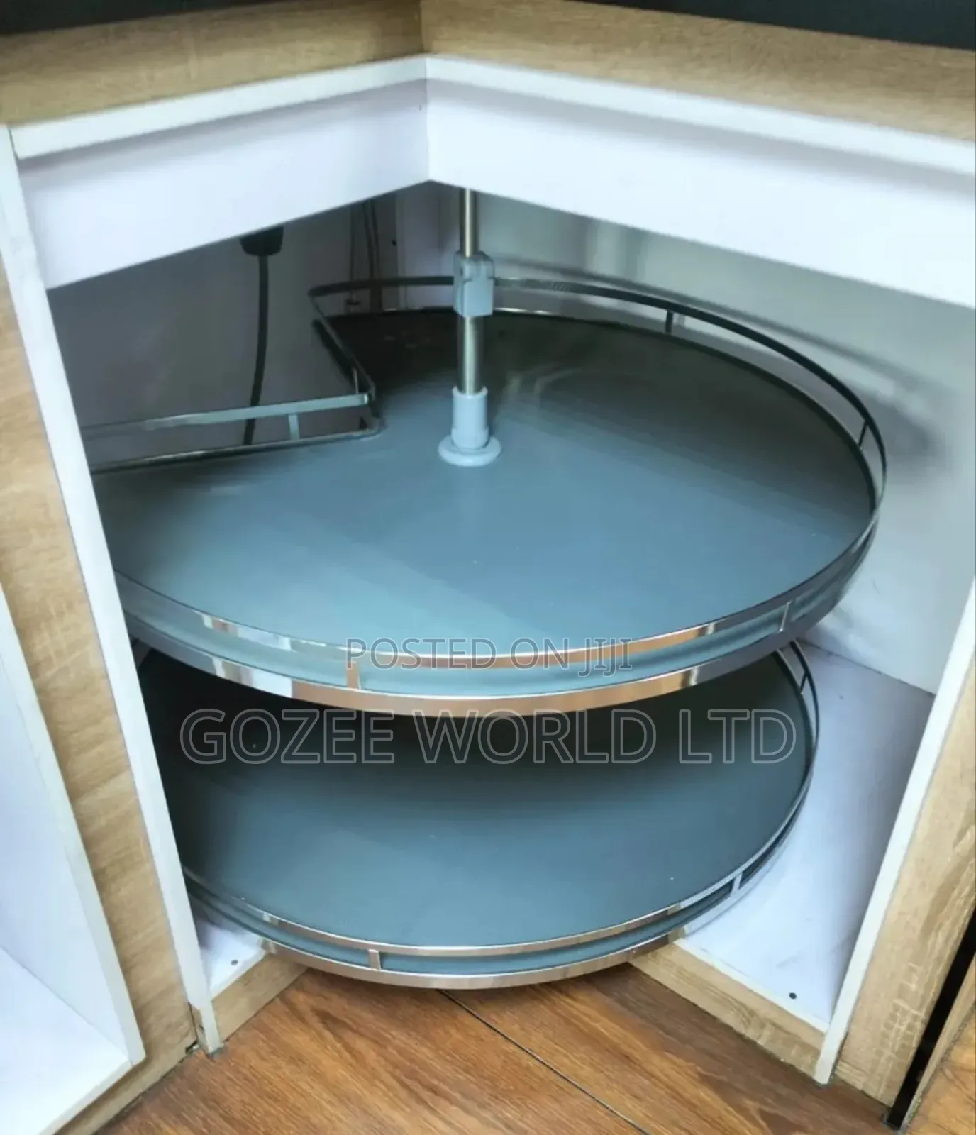 Rotating Magic Corner