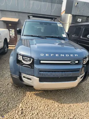 Land Rover Defender 2021