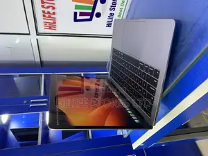 Laptop Apple MacBook Air 2019 8GB Intel Core i5 SSD 256GB