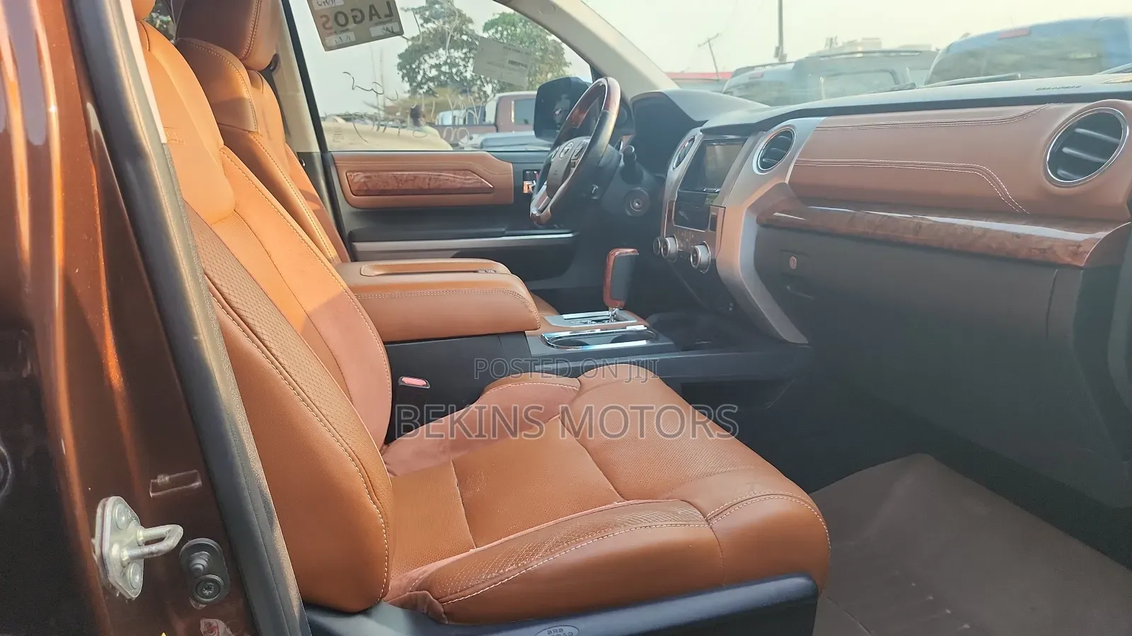 Toyota Tundra 2016 Brown