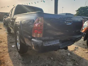 Toyota Tacoma 2008 Blue