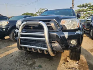 Toyota Tacoma 2015 Black