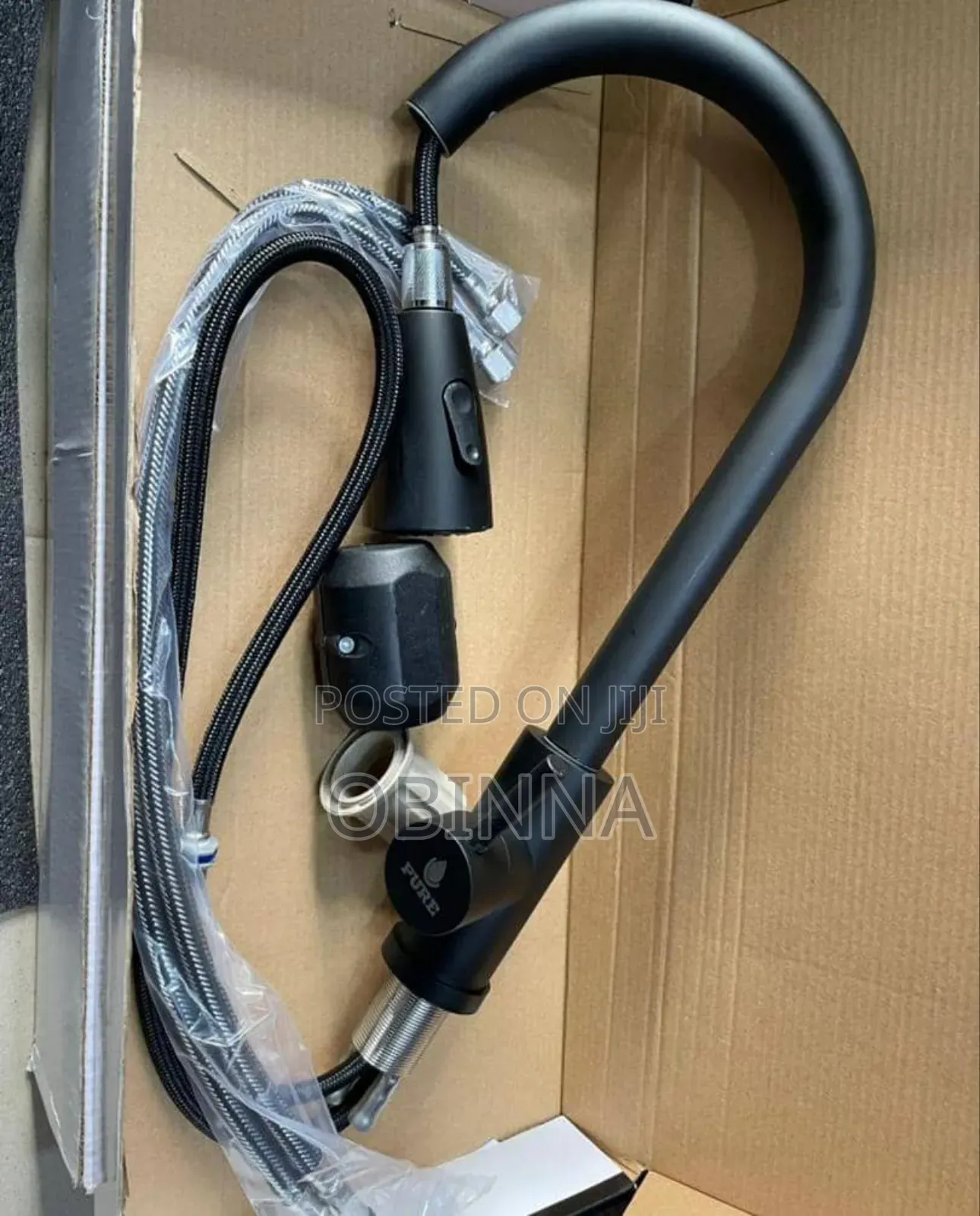 Pull Out Faucet Black
