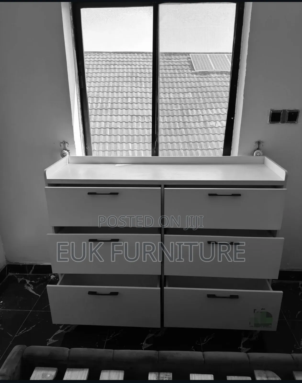 Chest Drawers 