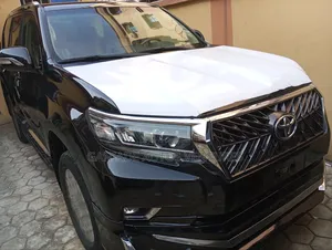 Photo - Toyota Land Cruiser Prado 2022 Black