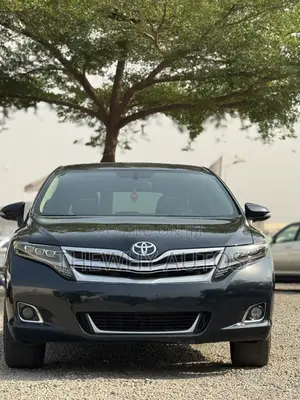 Photo - Toyota Venza 2014 Black