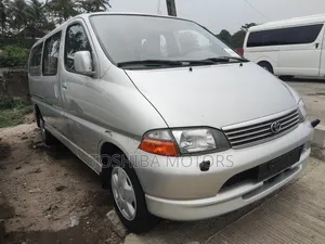 Toyota HiAce 2005 Silver