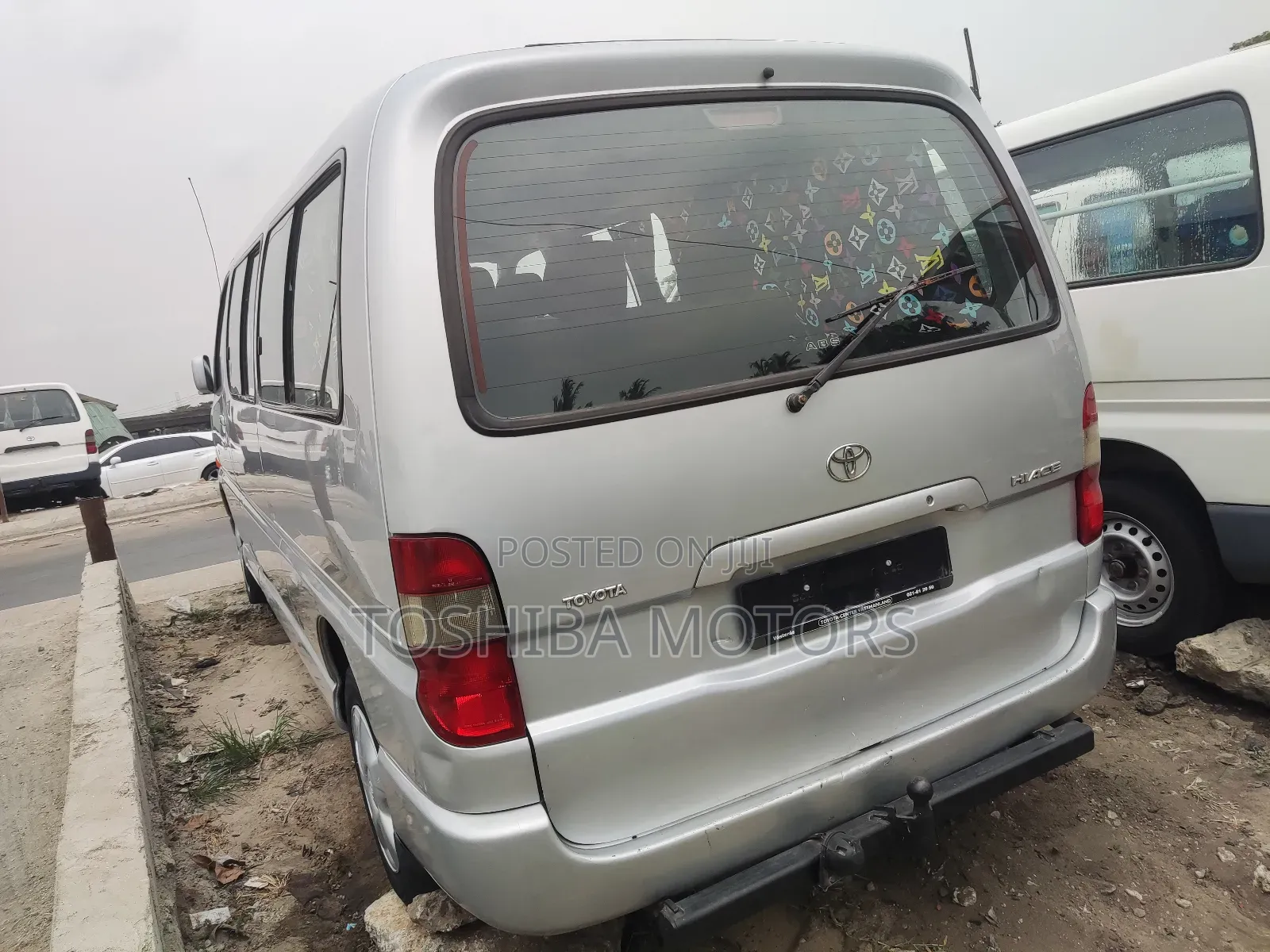 Toyota HiAce 2005 Silver