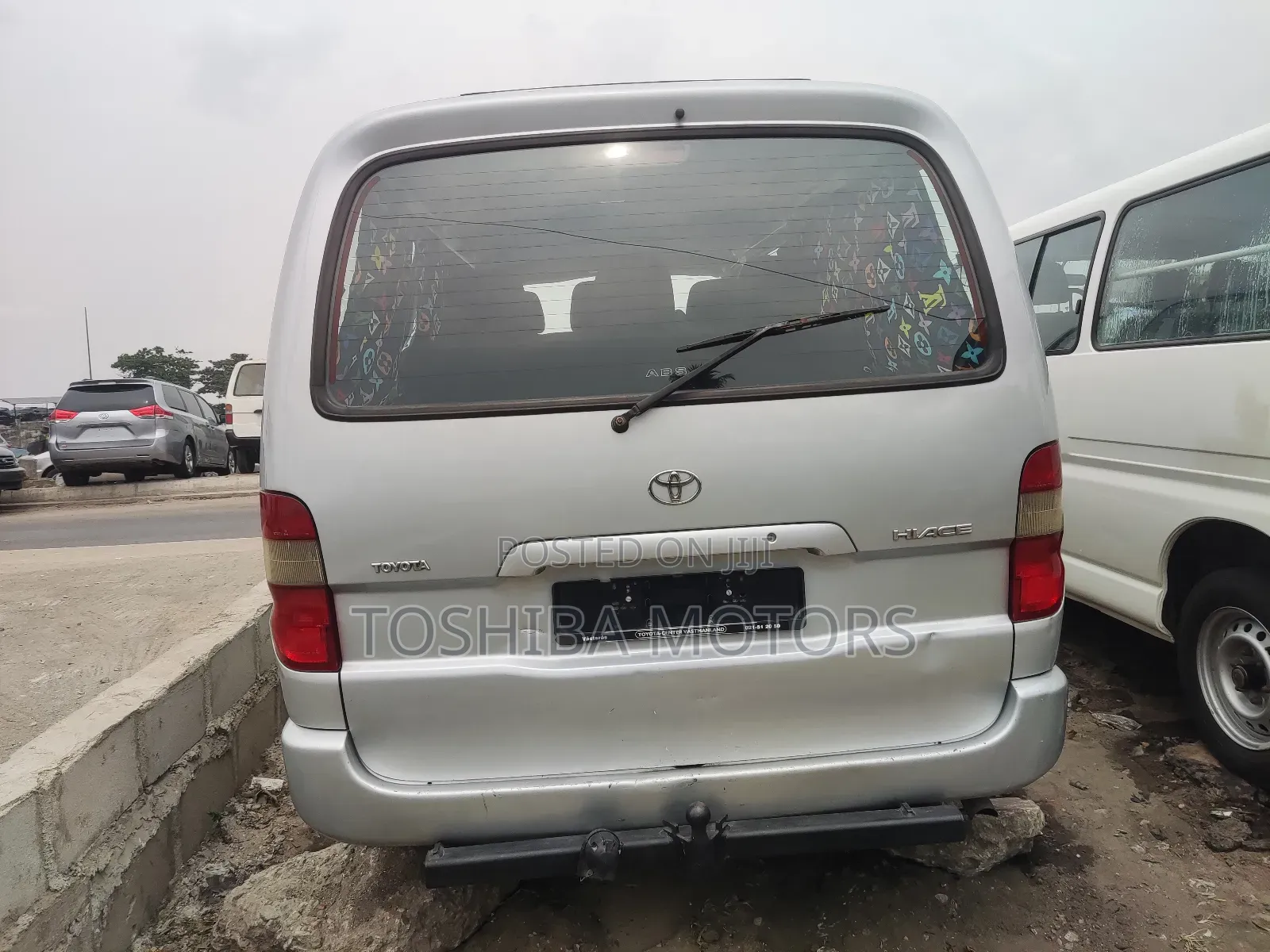 Toyota HiAce 2005 Silver