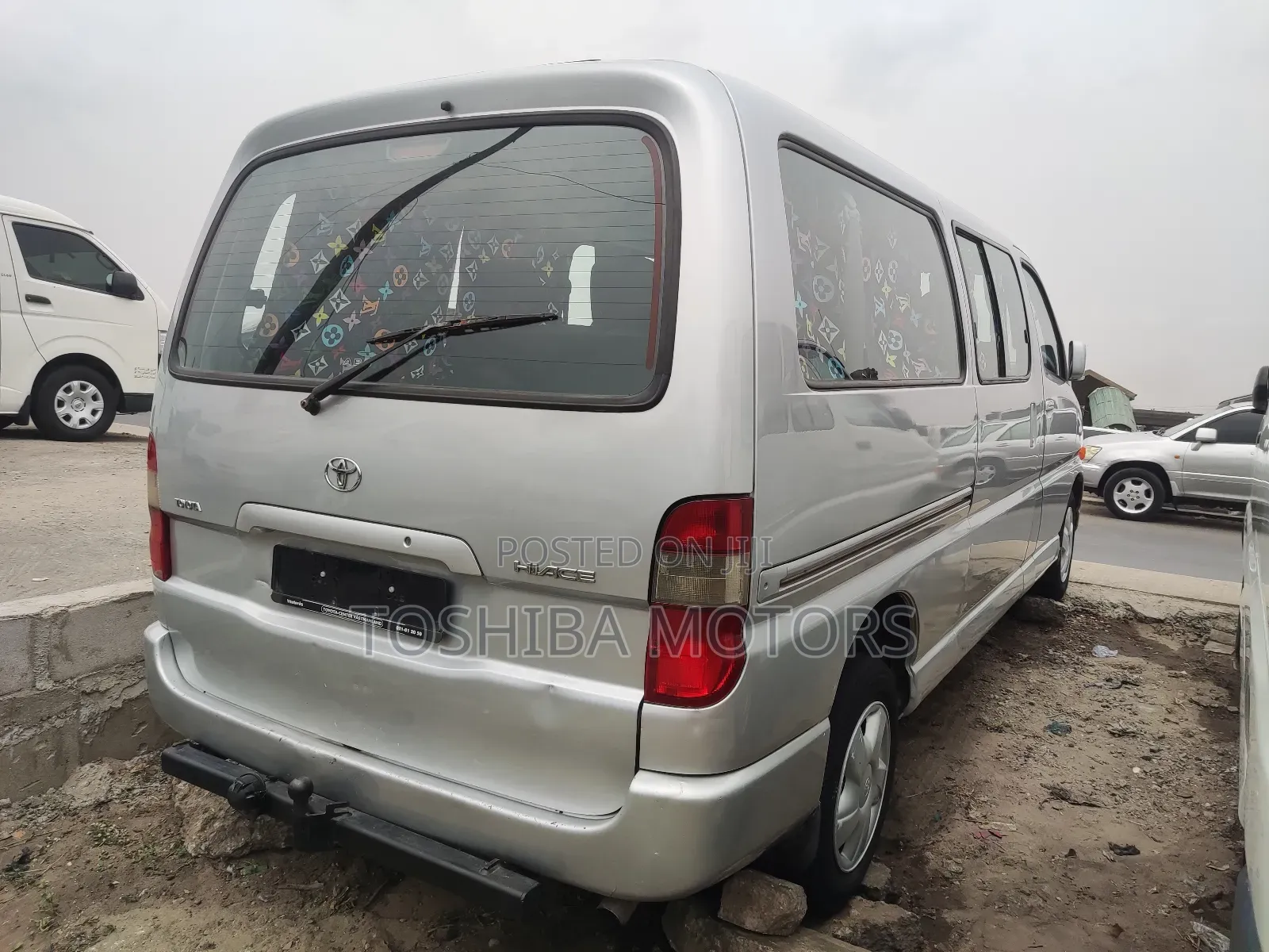 Toyota HiAce 2005 Silver
