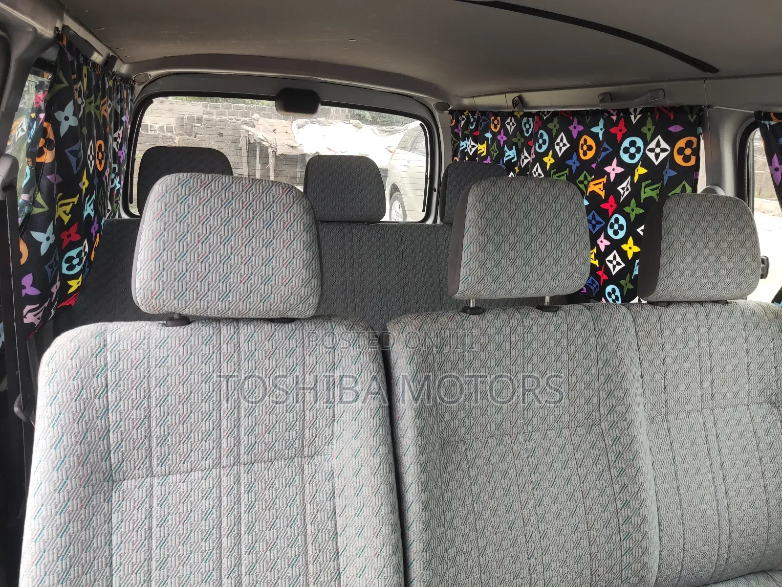 Toyota HiAce 2005 Silver
