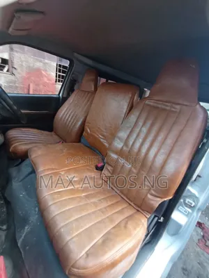 Toyota HiAce 2012 Silver