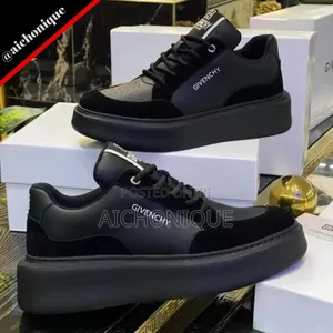 Photo - Givenchy Luxury Sneakers Chunky White Black Sole W
