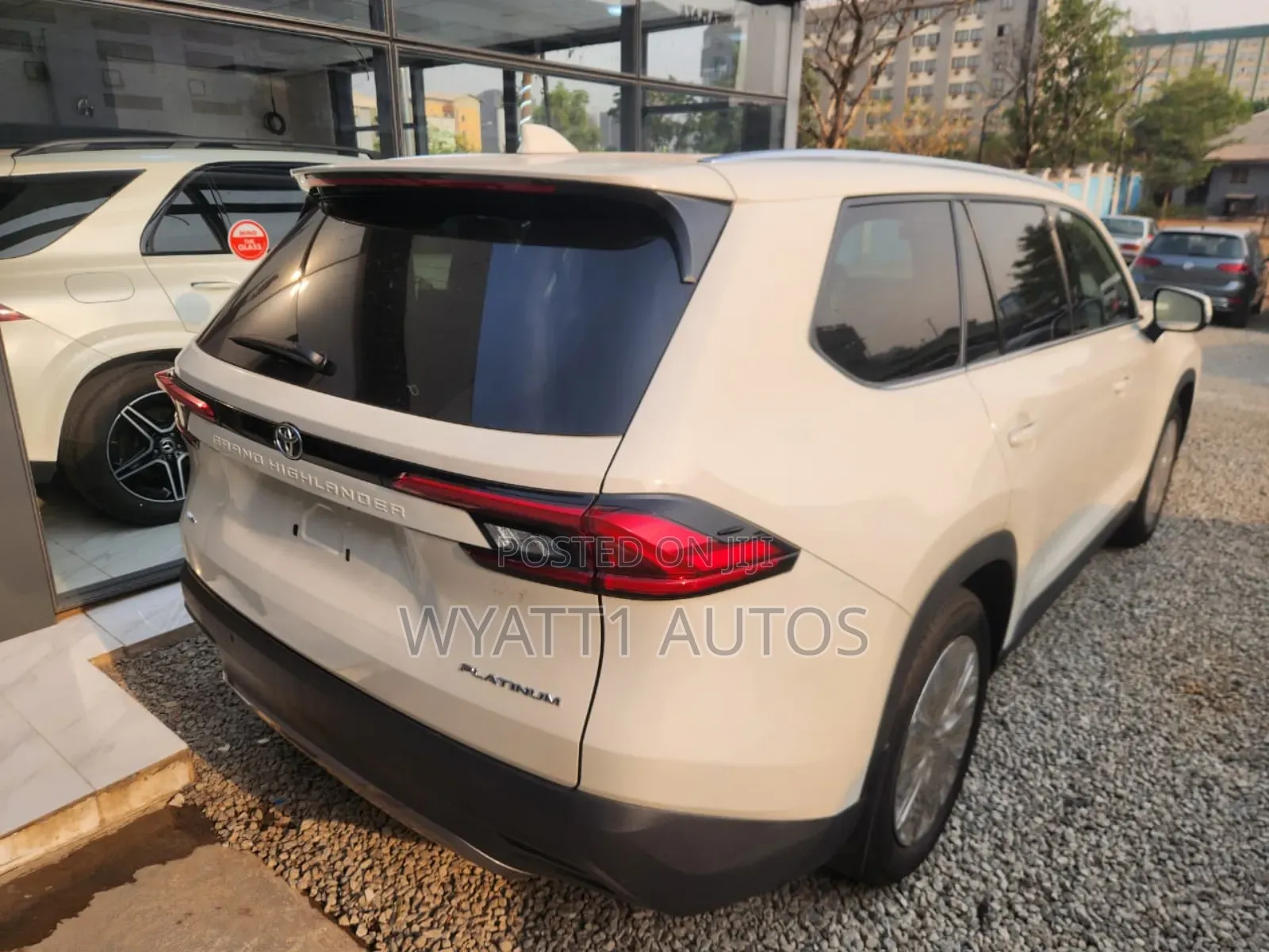 New Toyota Highlander Platinum AWD 2024 White
