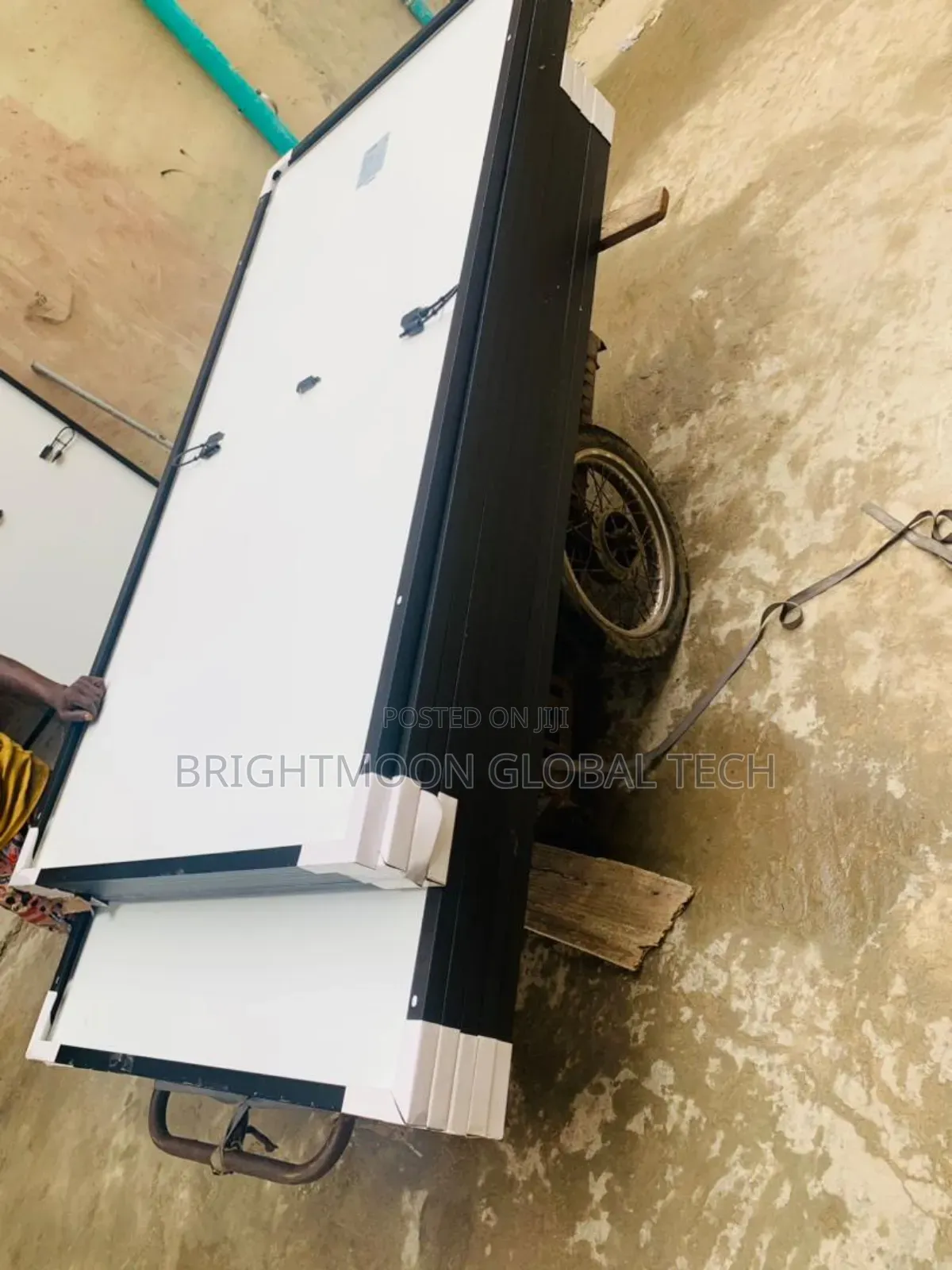 450watts All Black Solar Panels,,.