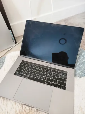 Laptop Apple MacBook Pro 2019 16GB Intel Core i7 SSD 512GB