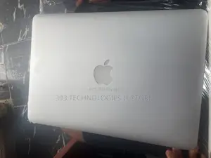 Photo - Laptop Apple MacBook Air 4GB Intel Core I5 SSD 128GB