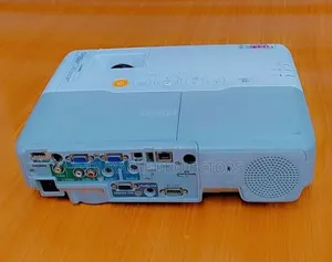 Daylight Projector for Classroom , Home Cinema, Presentation