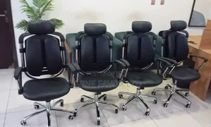 Ergonomic Kidney Chair for Office Use