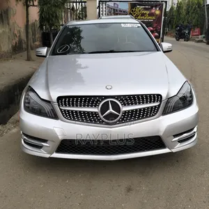 Mercedes-Benz C300 Luxury 4Matic Sedan AWD (3.0L 6cyl 7A) 2011 Silver