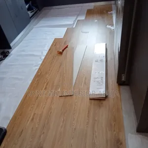 Laminate and SPC