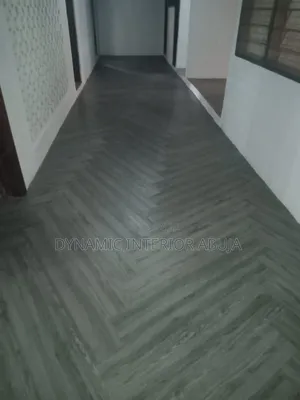 Laminate and SPC