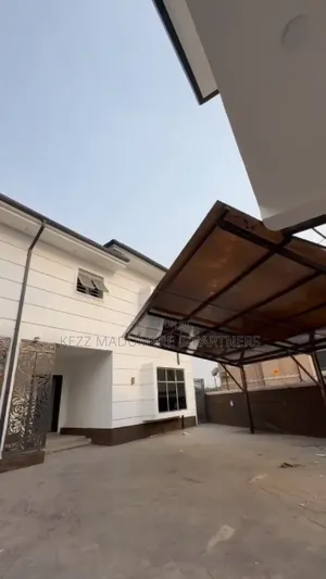 3bdrm Duplex in New Gra , Port for sale