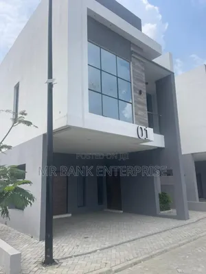 4bdrm Duplex in Lekki for sale