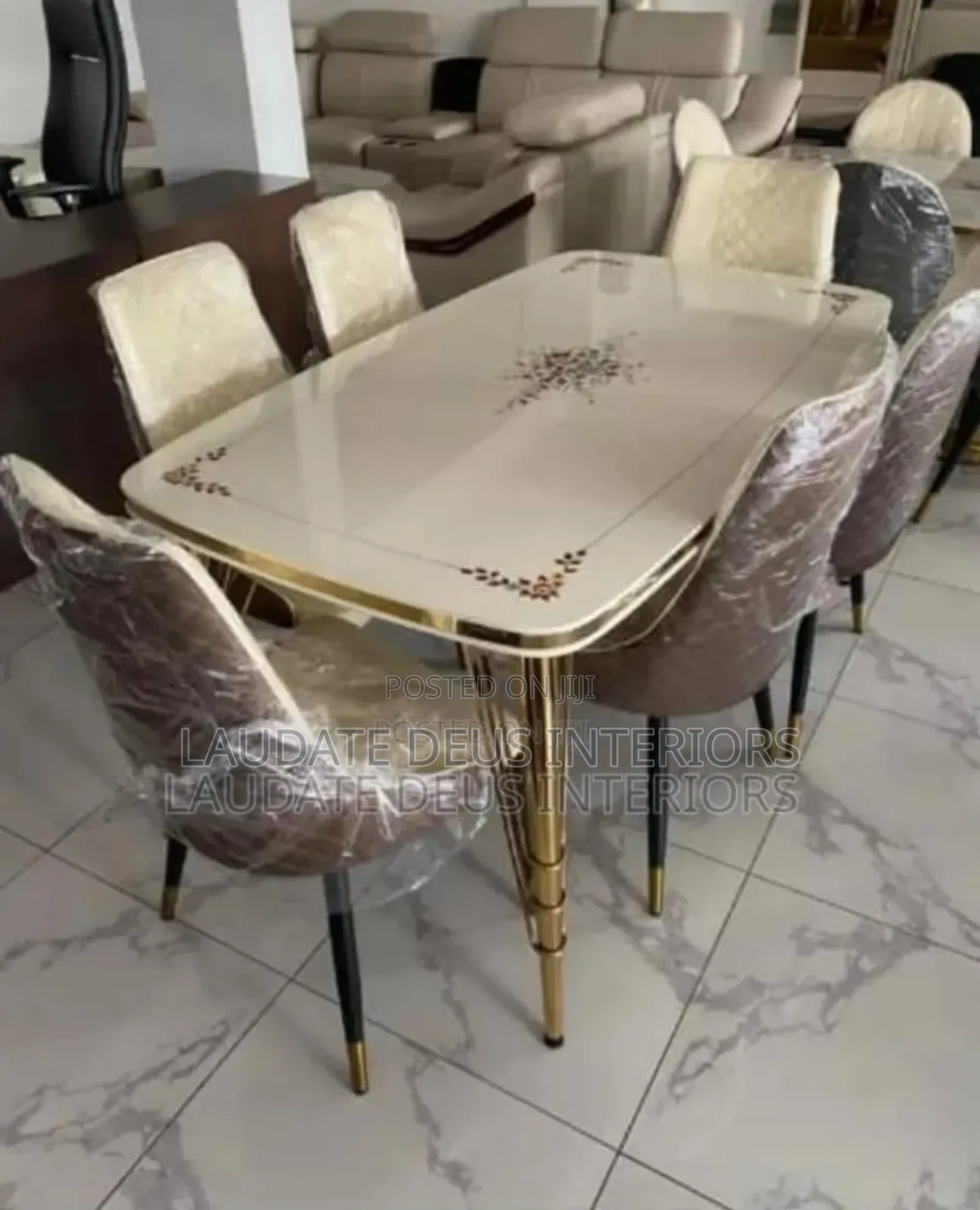 Exquisite 6 Sitters Designed Dining Table