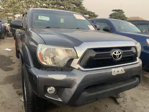 Toyota Tacoma 2015 Gray