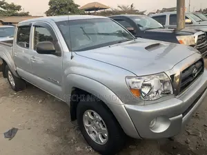 Toyota Tacoma Access Cab V6 2010 Silver