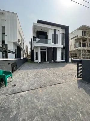 5bdrm Duplex in Ikota for sale