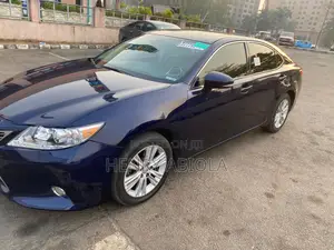 Lexus ES 2013 Blue