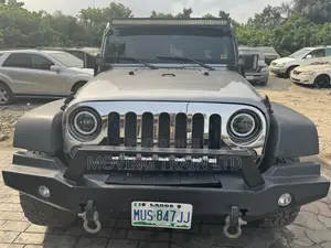 Jeep Wrangler Sahara 4x4 2017 Gray