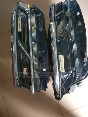 Headlights Volkswagen Touareg 2020
