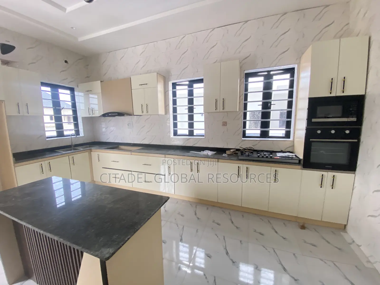 Furnished 5bdrm Duplex in Diamond Estate, Enugu for sale
