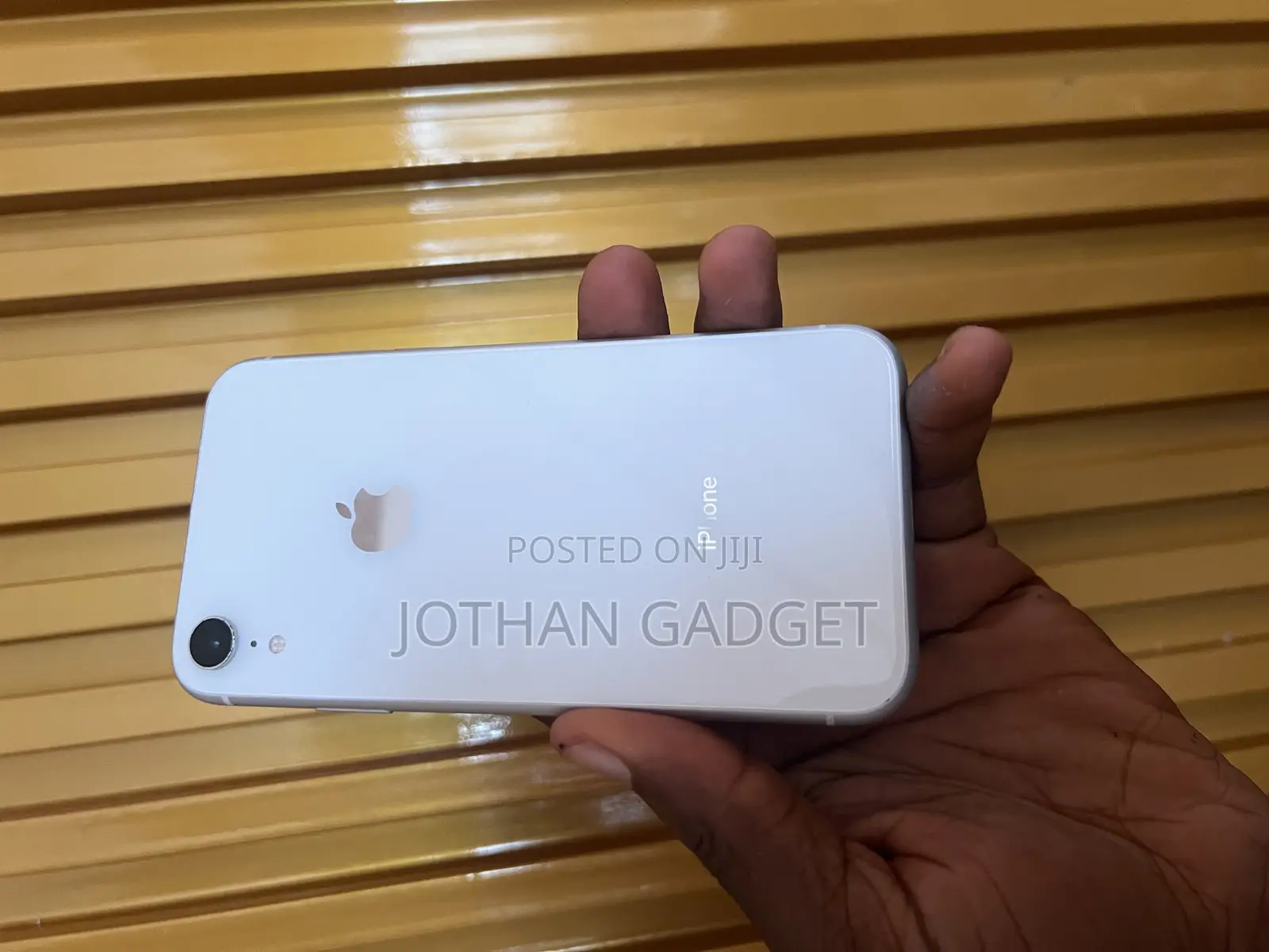 Apple iPhone XR 128 GB White