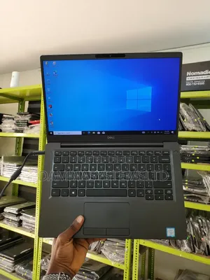 Laptop Dell Latitude 7400 8GB Intel Core i5 SSD 256GB
