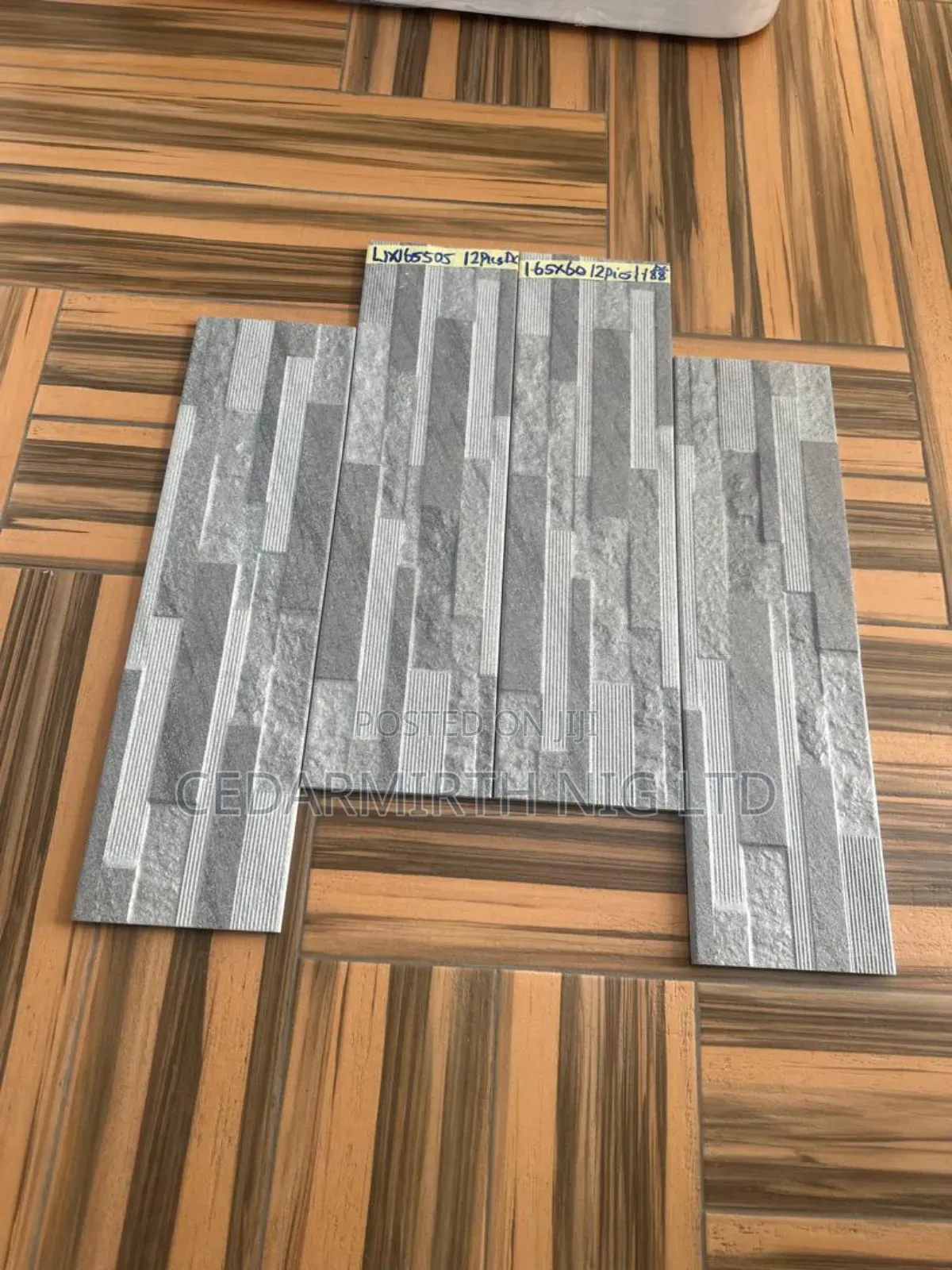 Outside Wall Tile 025