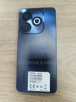 Photo - New Infinix Smart 8 64 GB Black