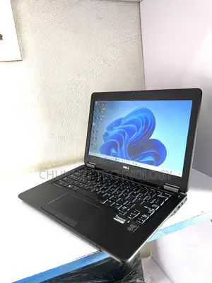 Laptop Dell Latitude 12 7250 8GB Intel Core I5 SSHD+SSD 256GB