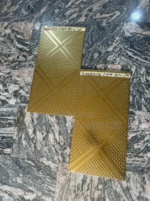Golden Wall Tile 25
