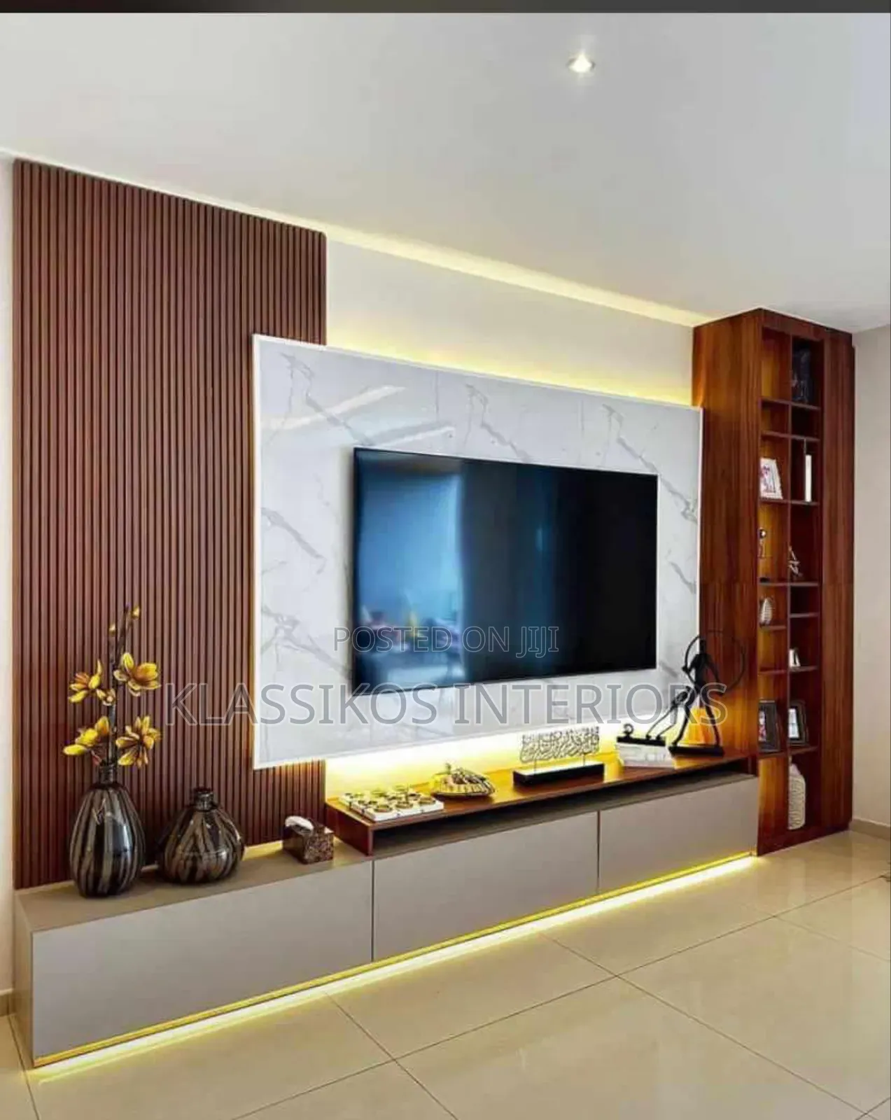 Upscale Tv Console With Vip Style(Y_67)(With Free Component)