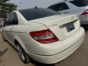 Mercedes-Benz C300 2011 White