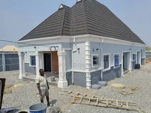 Painting and Screeding