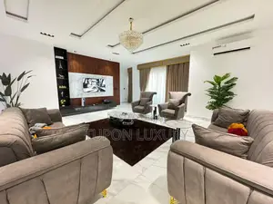 Tastefully Furnished 3bedroom Apartment