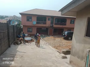 Furnished 2bdrm Block of Flats in Ayomiposi Estate, Agric for rent