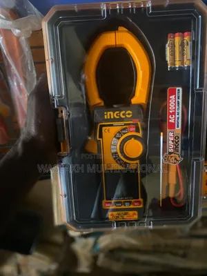 1000A AC Clamp Meter